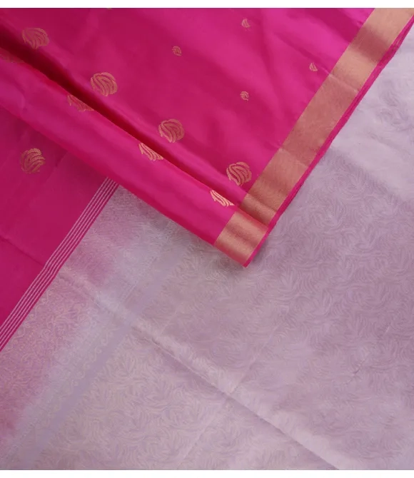 Picture of Soft Silk Saree With Blouse